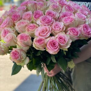 Букет из 45 розовых роз